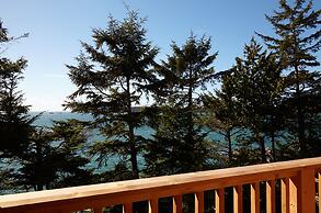 Middle Beach Lodge