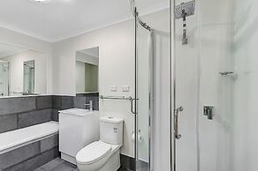 The Villas Palm Cove