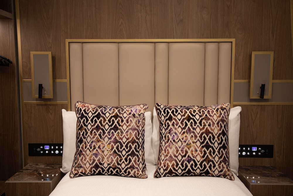 Merit Kensington Hotel
