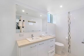 ULTIQA Beach Haven At Broadbeach