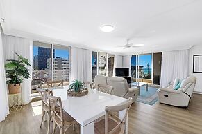ULTIQA Beach Haven At Broadbeach