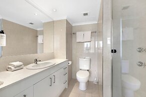 ULTIQA Beach Haven At Broadbeach