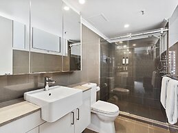 ULTIQA Beach Haven At Broadbeach