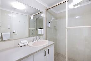 ULTIQA Beach Haven At Broadbeach
