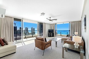 ULTIQA Beach Haven At Broadbeach