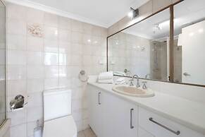ULTIQA Beach Haven At Broadbeach