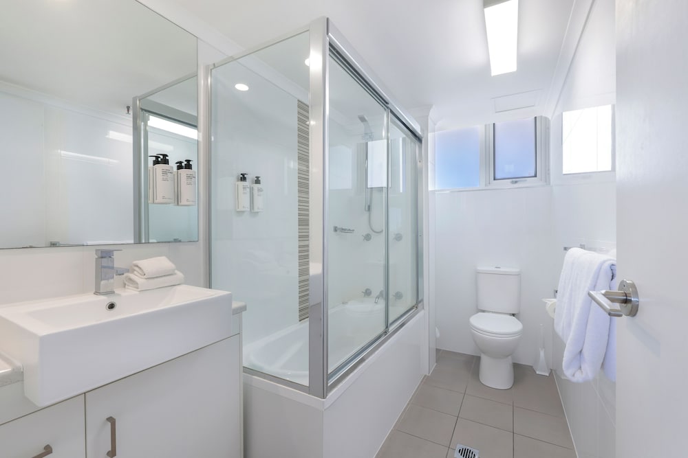 ULTIQA Beach Haven At Broadbeach