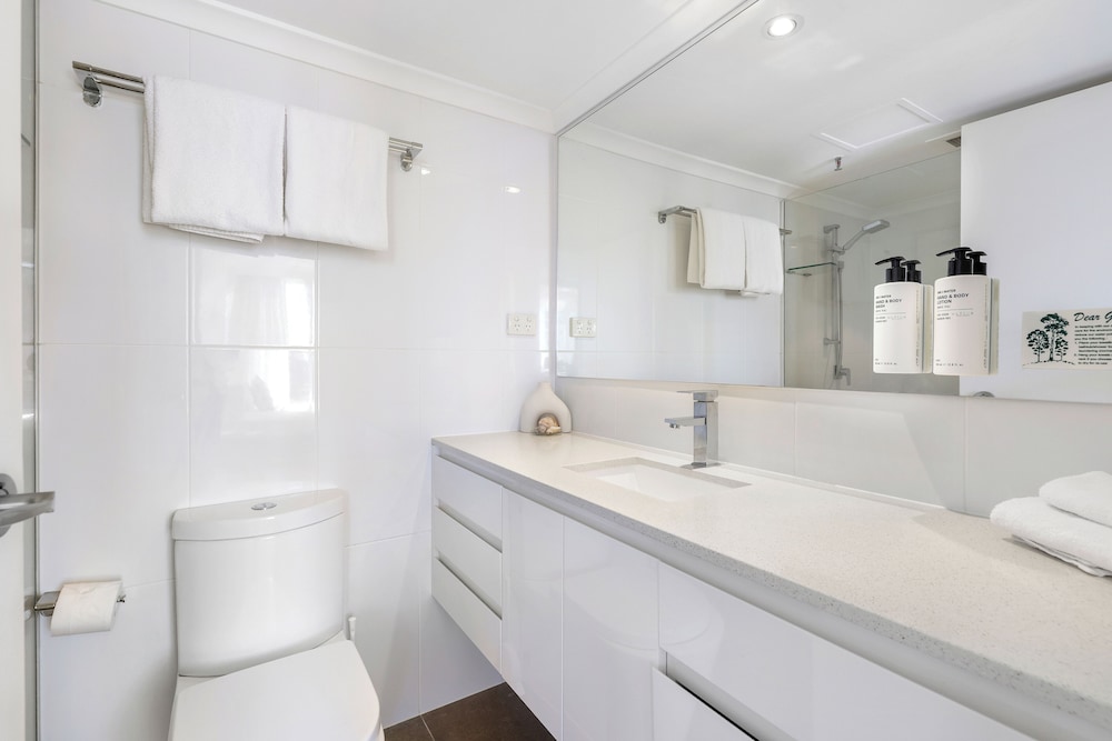 ULTIQA Beach Haven At Broadbeach