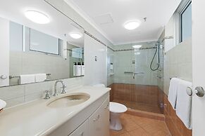 ULTIQA Beach Haven At Broadbeach