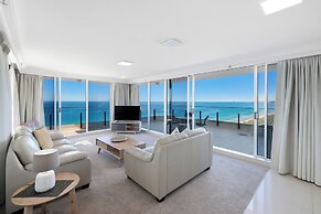 ULTIQA Beach Haven At Broadbeach