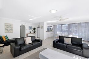 ULTIQA Beach Haven At Broadbeach
