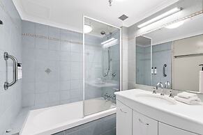 ULTIQA Beach Haven At Broadbeach