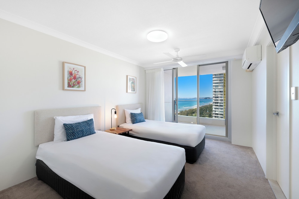 ULTIQA Beach Haven At Broadbeach