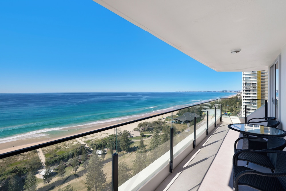 ULTIQA Beach Haven At Broadbeach
