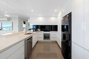 ULTIQA Beach Haven At Broadbeach