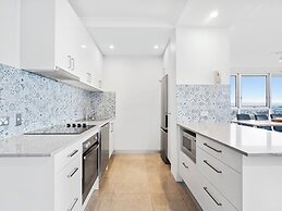 ULTIQA Beach Haven At Broadbeach