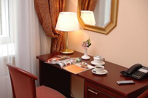 Aurora Premier Hotel