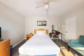 2400 Motel