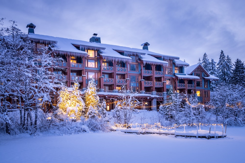 Nita Lake Lodge