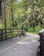 Nita Lake Lodge