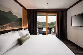 Nita Lake Lodge