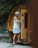 Nita Lake Lodge