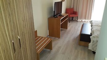Begonville Hotel