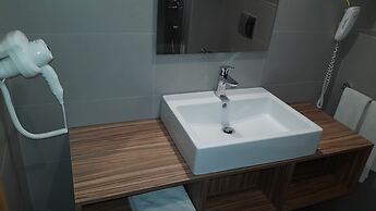 Begonville Hotel