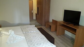 Begonville Hotel