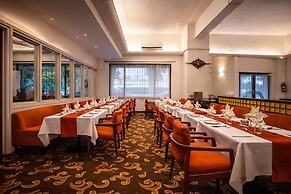 West End Hotel