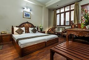 Hotel Sunstar Residency