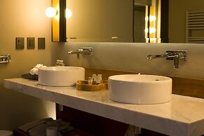 Dos Casas Hotel & Spa