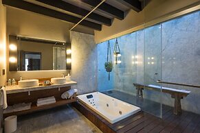 Dos Casas Hotel & Spa