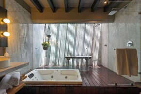 Dos Casas Hotel & Spa