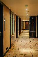 Peninsula Grand Hotel
