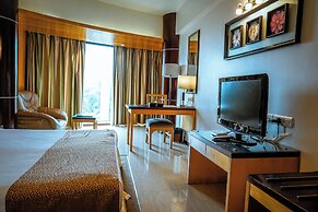 Peninsula Grand Hotel