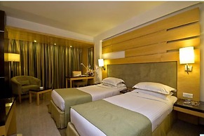 Peninsula Grand Hotel