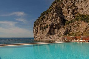 Maya Beach Resort