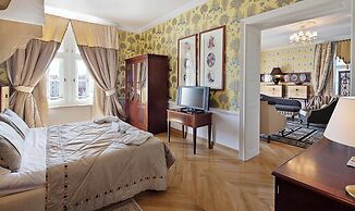 The Bonerowski Palace Boutique Hotel