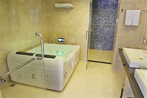 Dhaka Regency Hotel & Resort
