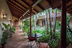 Los Robles Charming Colonial Boutique Hotel