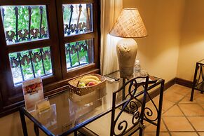 Los Robles Charming Colonial Boutique Hotel