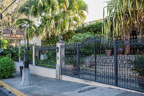Los Robles Charming Colonial Boutique Hotel