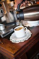 Los Robles Charming Colonial Boutique Hotel