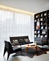 citizenM Schiphol Airport