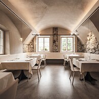Hotel Strasserwirt Ansitz zu Tirol