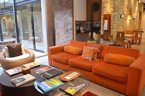 Mine Hotel Boutique