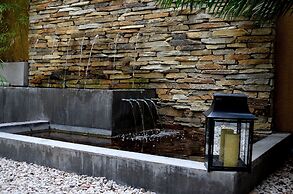 Mine Hotel Boutique
