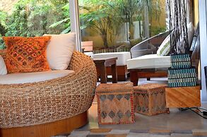 Mine Hotel Boutique