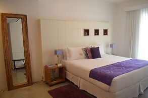 Mine Hotel Boutique